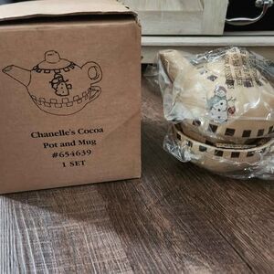2004 Boyds Chanelle's Cocoa pot & mug tea set